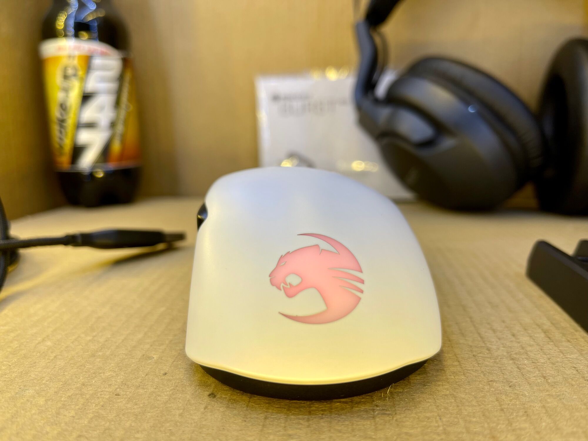 Chuột không dây Roccat kain 200 aimo