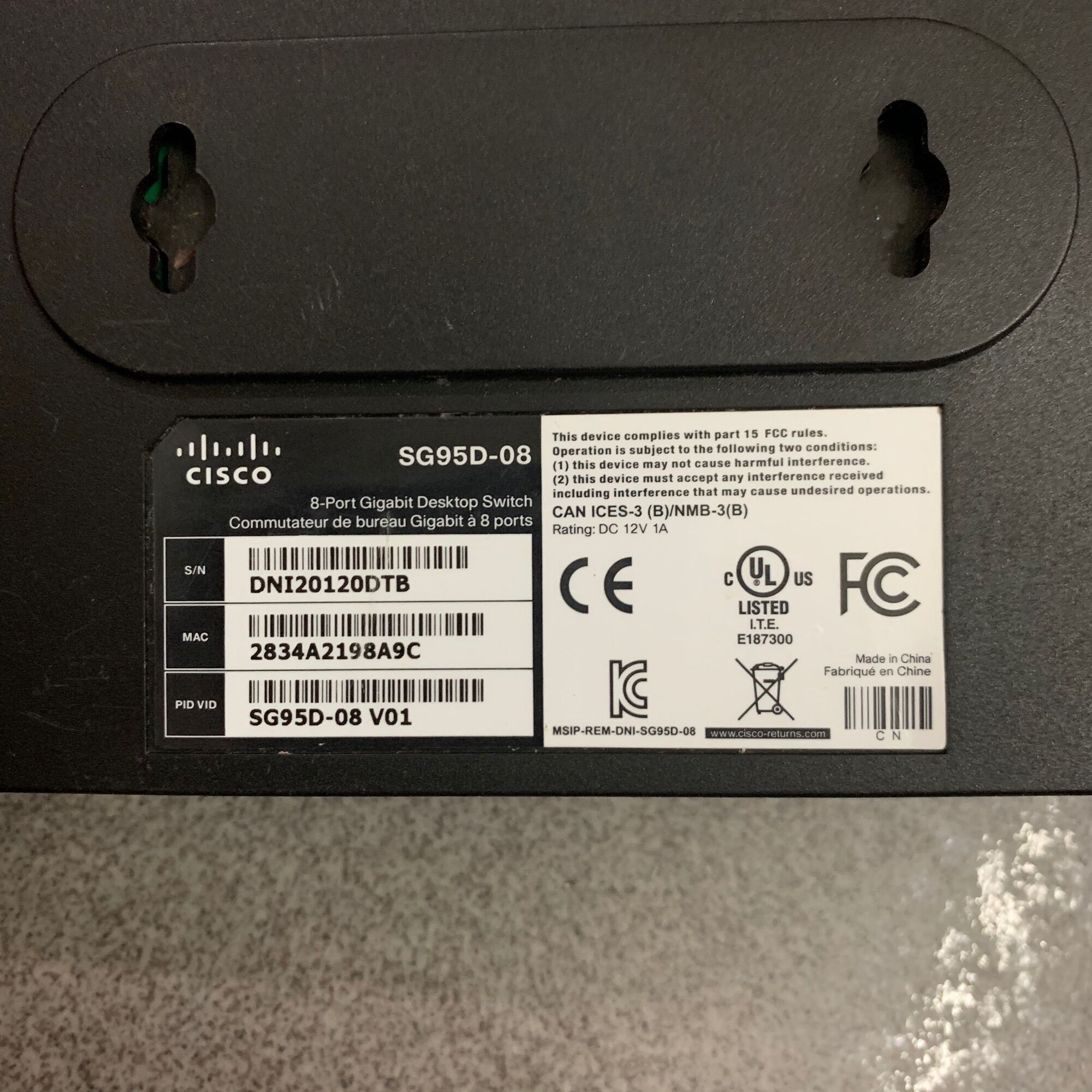 Bộ chia mạng Cisco SG95D-08 8 cổng gigabit ( qua sử dụng )