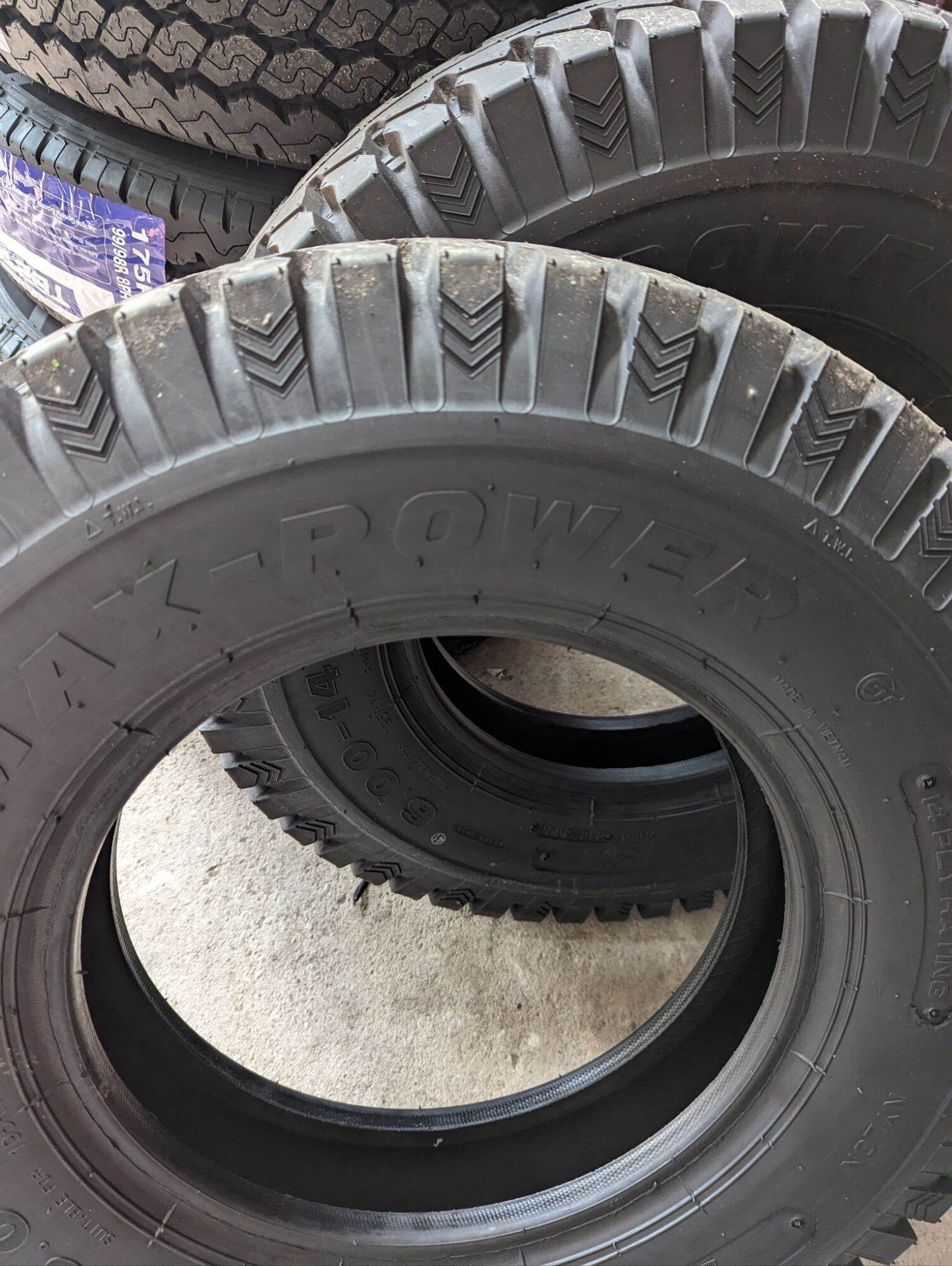 Lốp Maxxis 650-16 gai ngang