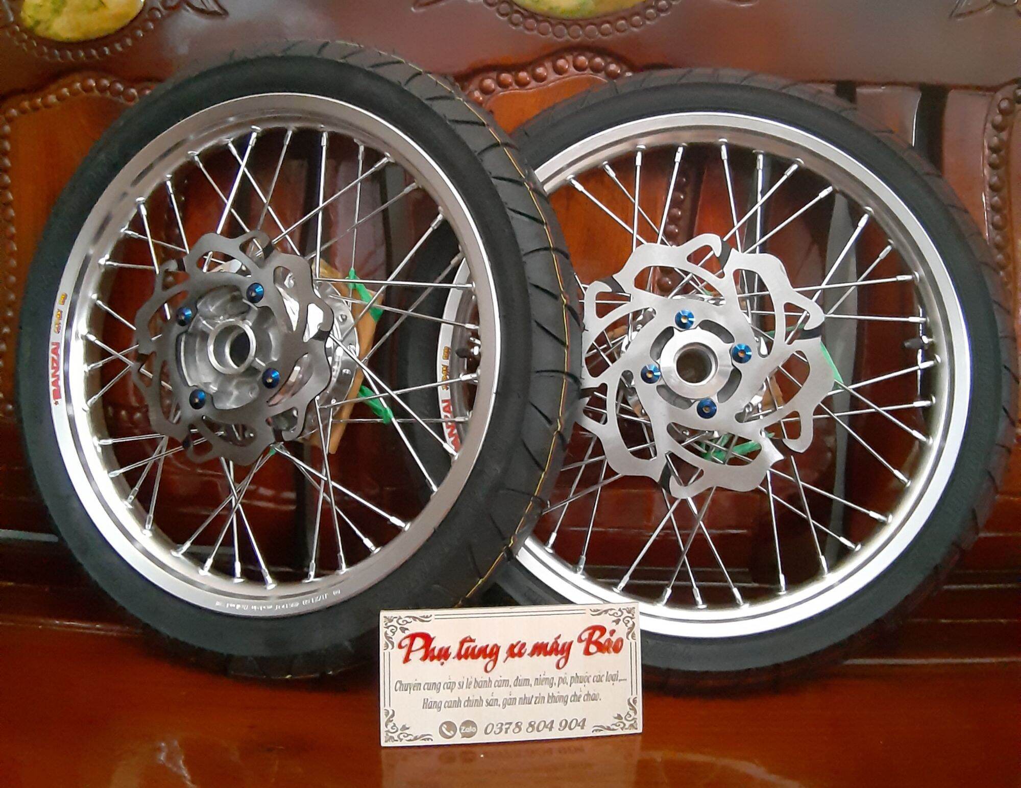 bánh căm  xe EXCITER 135 niềng nhôm BANZAI  vỏ ruột BLAZETECH 70,80 kèm đĩa và ốc titan