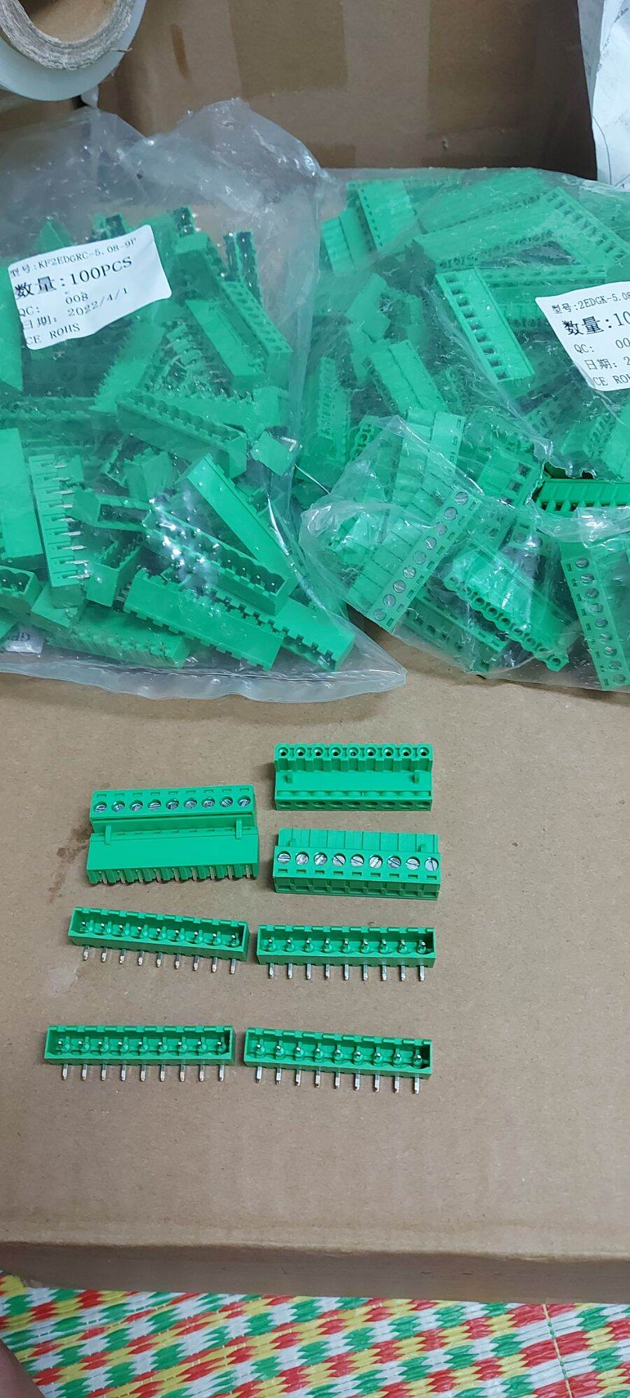 Cọc nguồn cầu đấu xanh (9 chân)