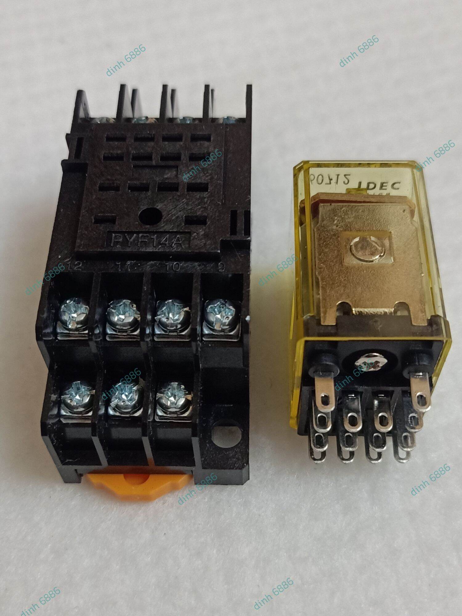RY4S-UL 24V, 220V rơ le trung gian IDEC