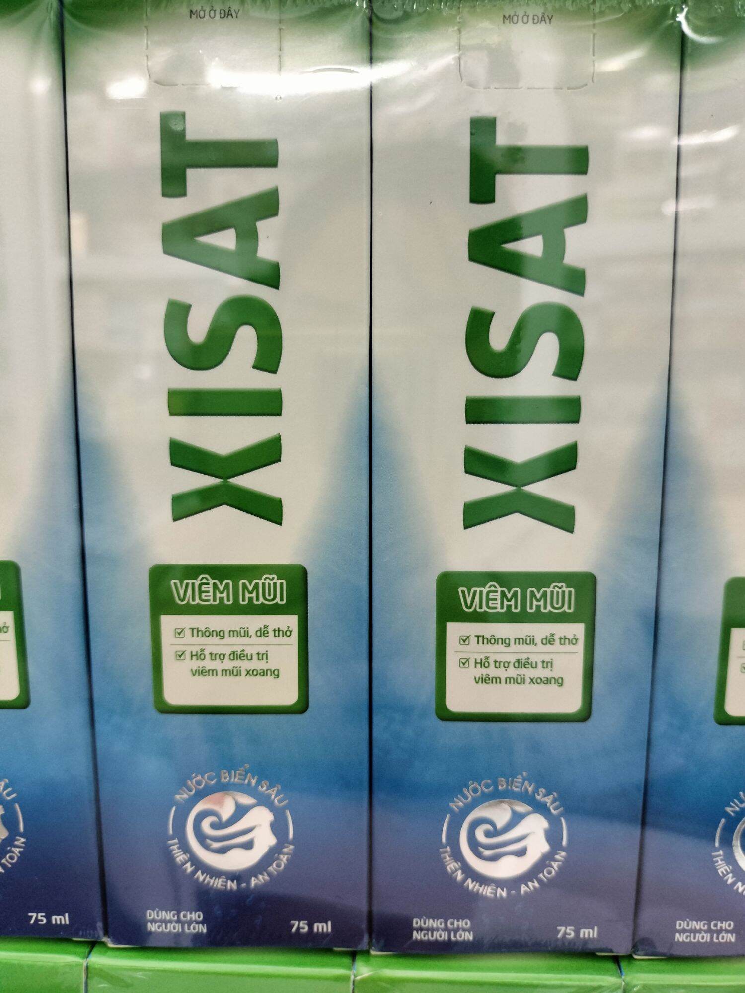 Xịt mũi XISAT viêm mũi màu xanh lá ( Chai 75 ml)