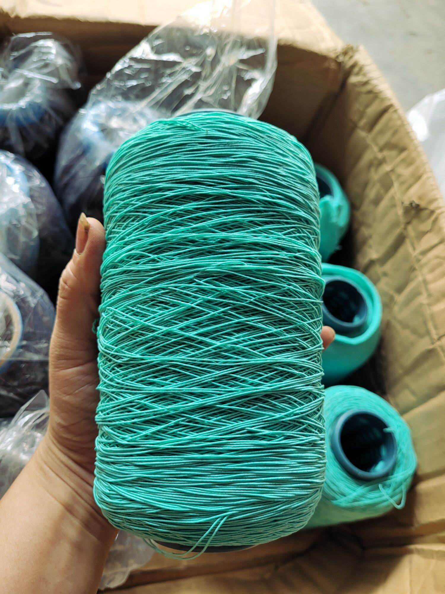 Chỉ chun  may nhún bèo, chạy smocking