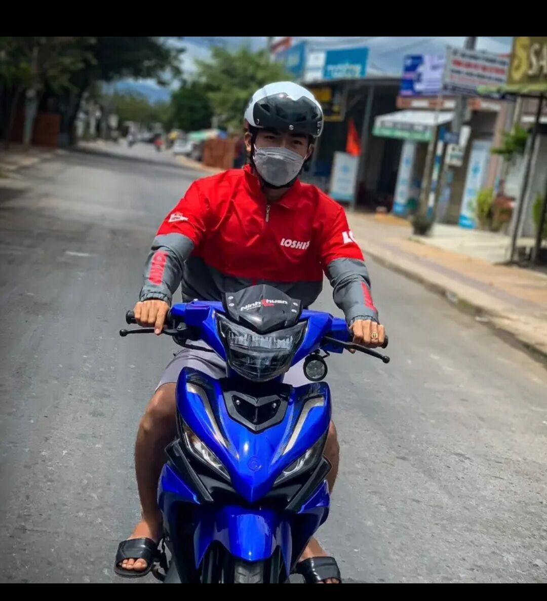 Áo khoác loshipp vải xịn ( size từ 45 đến 120 kg)