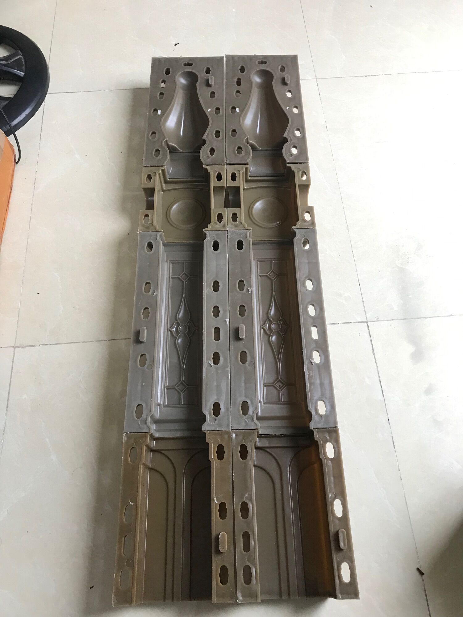 Khuôn Hàng Rào Hoa Chìm 97Cm