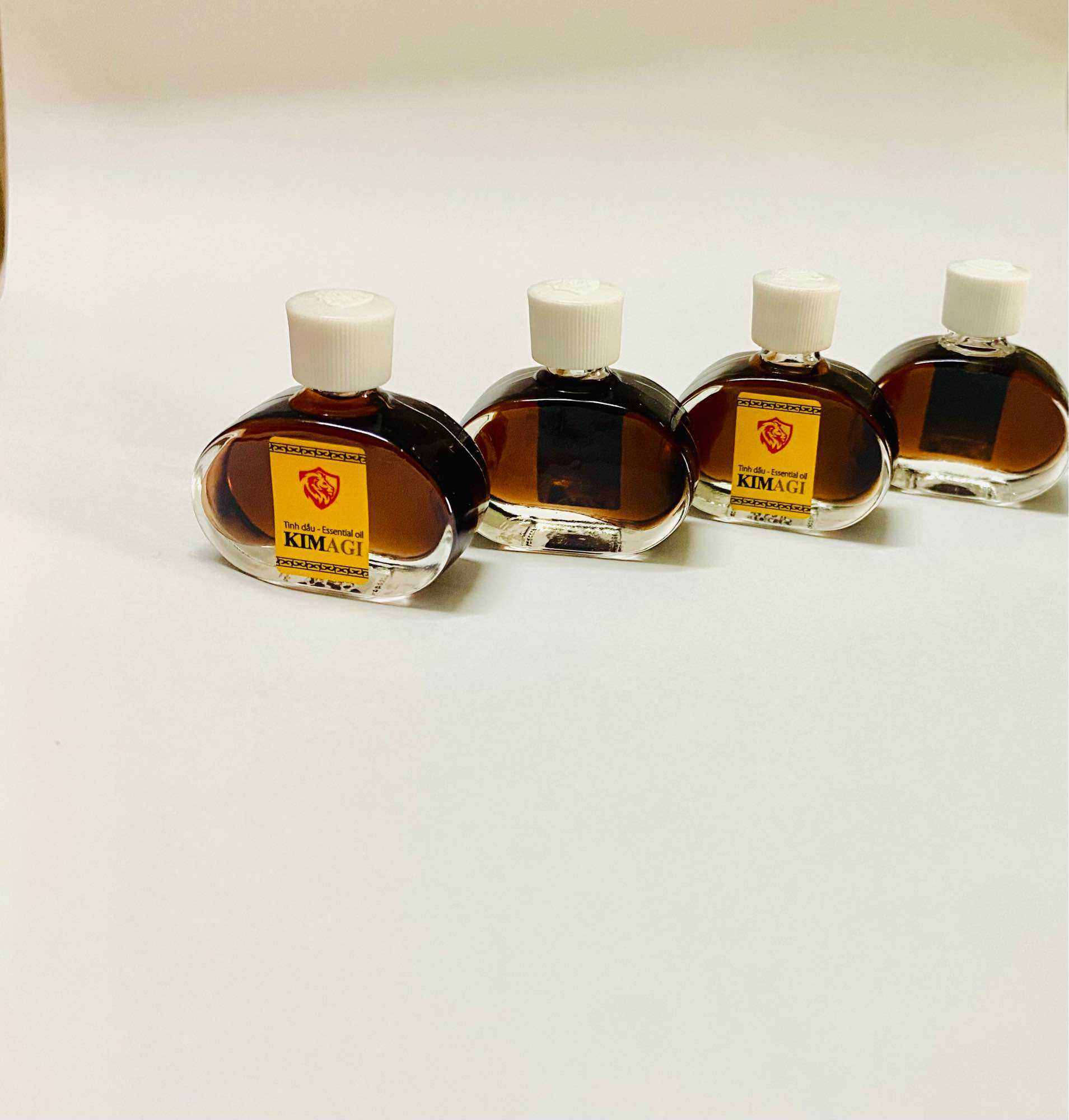 Combo4 - 4 nâu - Dầu gió kim Mùi hương nước hoa ngọt ấm áp kèm phấn