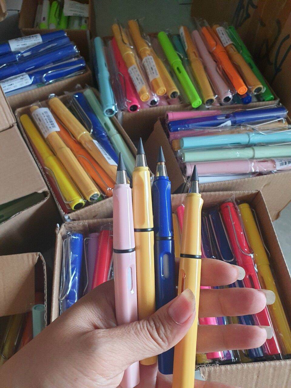 Bút Chì Vĩnh Cửu Viết mãi không hết