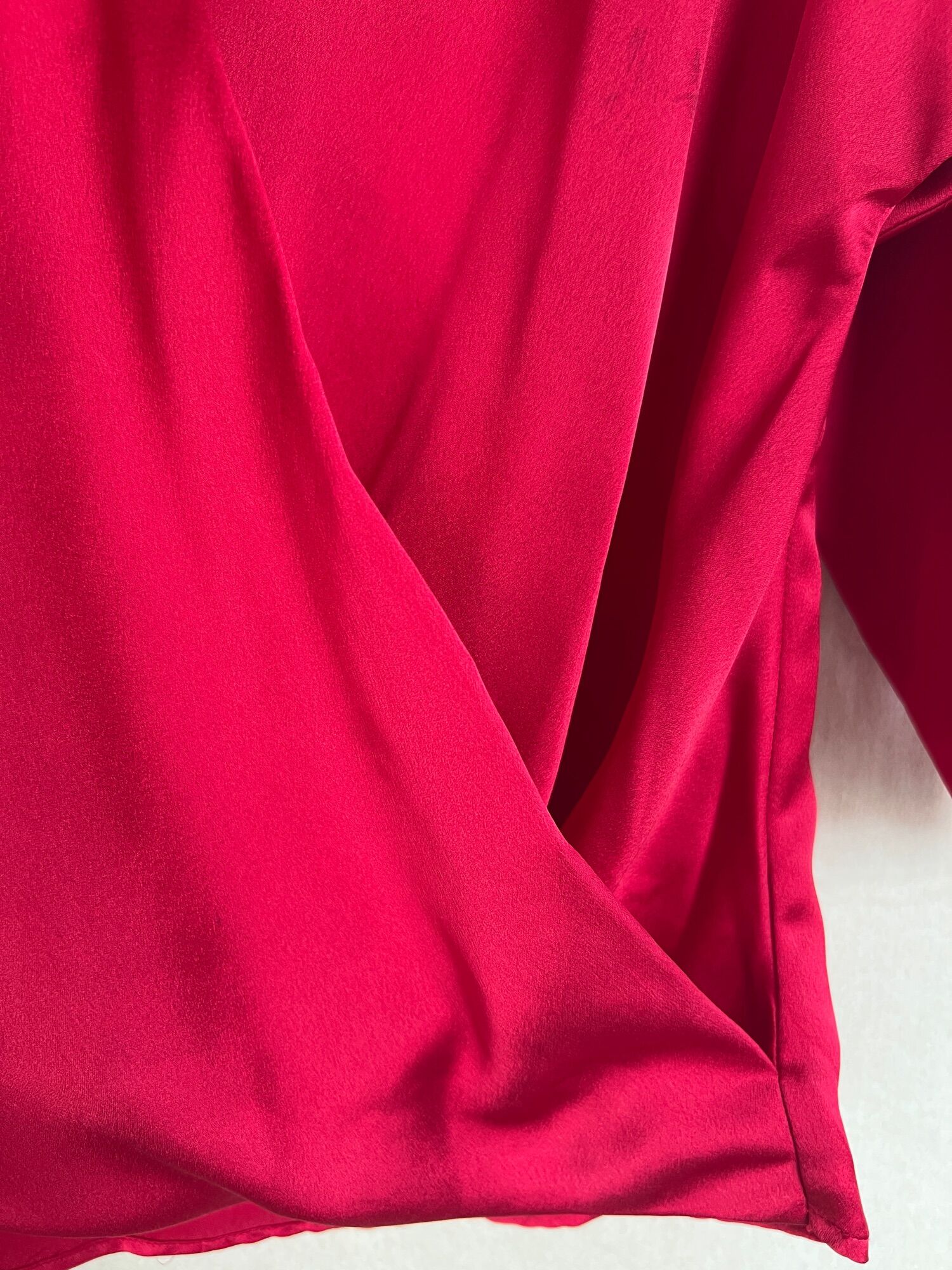 Áo Satin Labella sz 2, new 98%