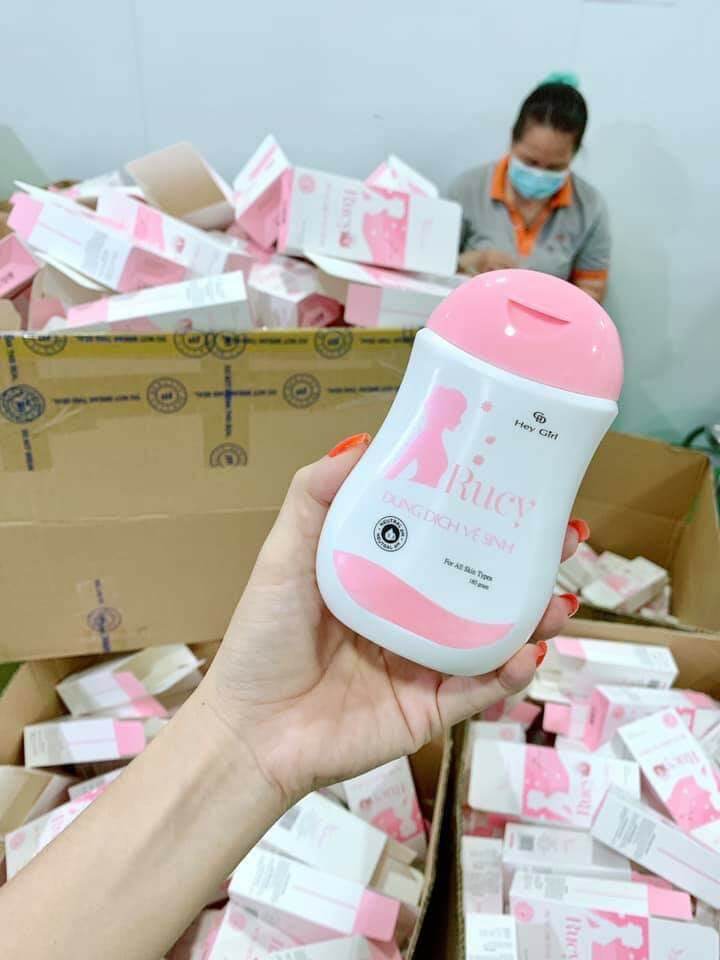 DUNG DỊCH VỆ SINH PHỤ NỮ  RUCY