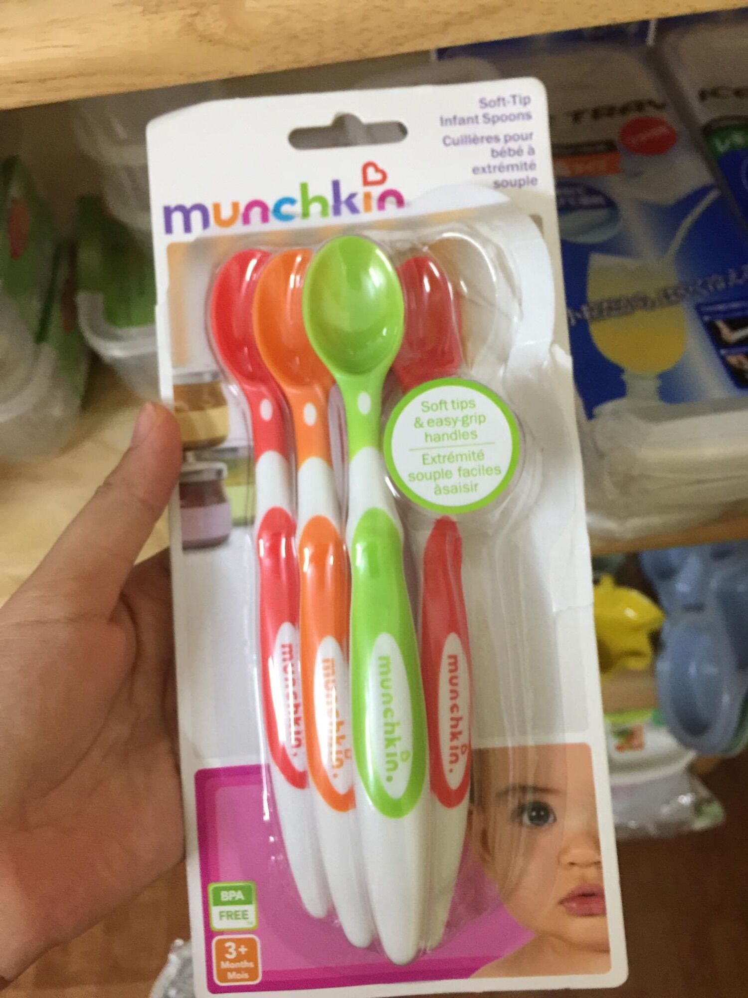 Thìa mềm ăn dặm muchkin