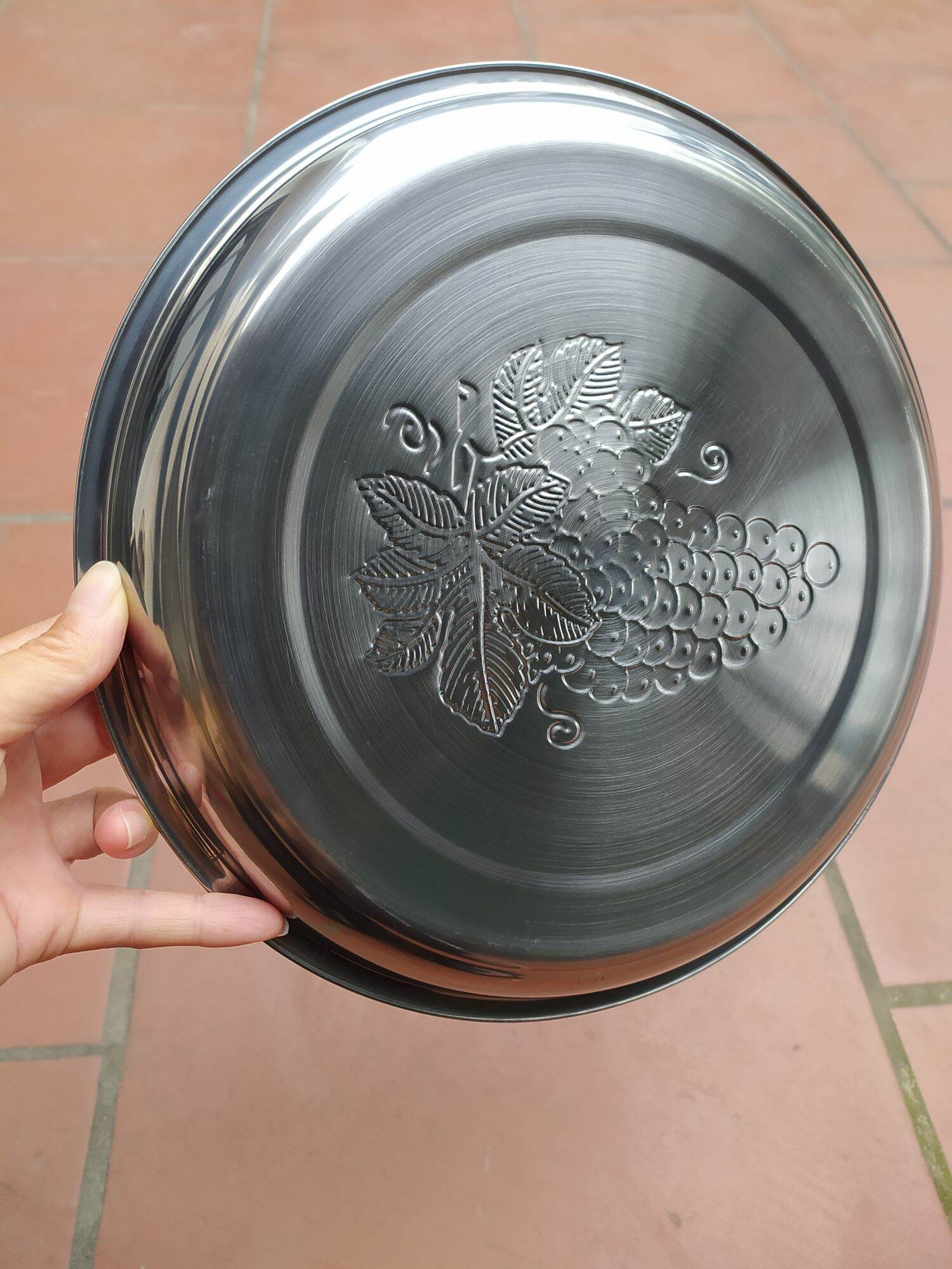 khay tròn inox có đủ cỡ