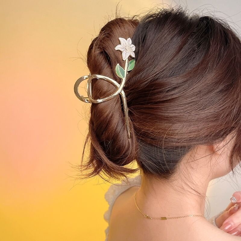 Kẹp tóc càng cua kim loại dạng dài hình hoa trắng tinh tế nhẹ nhàng