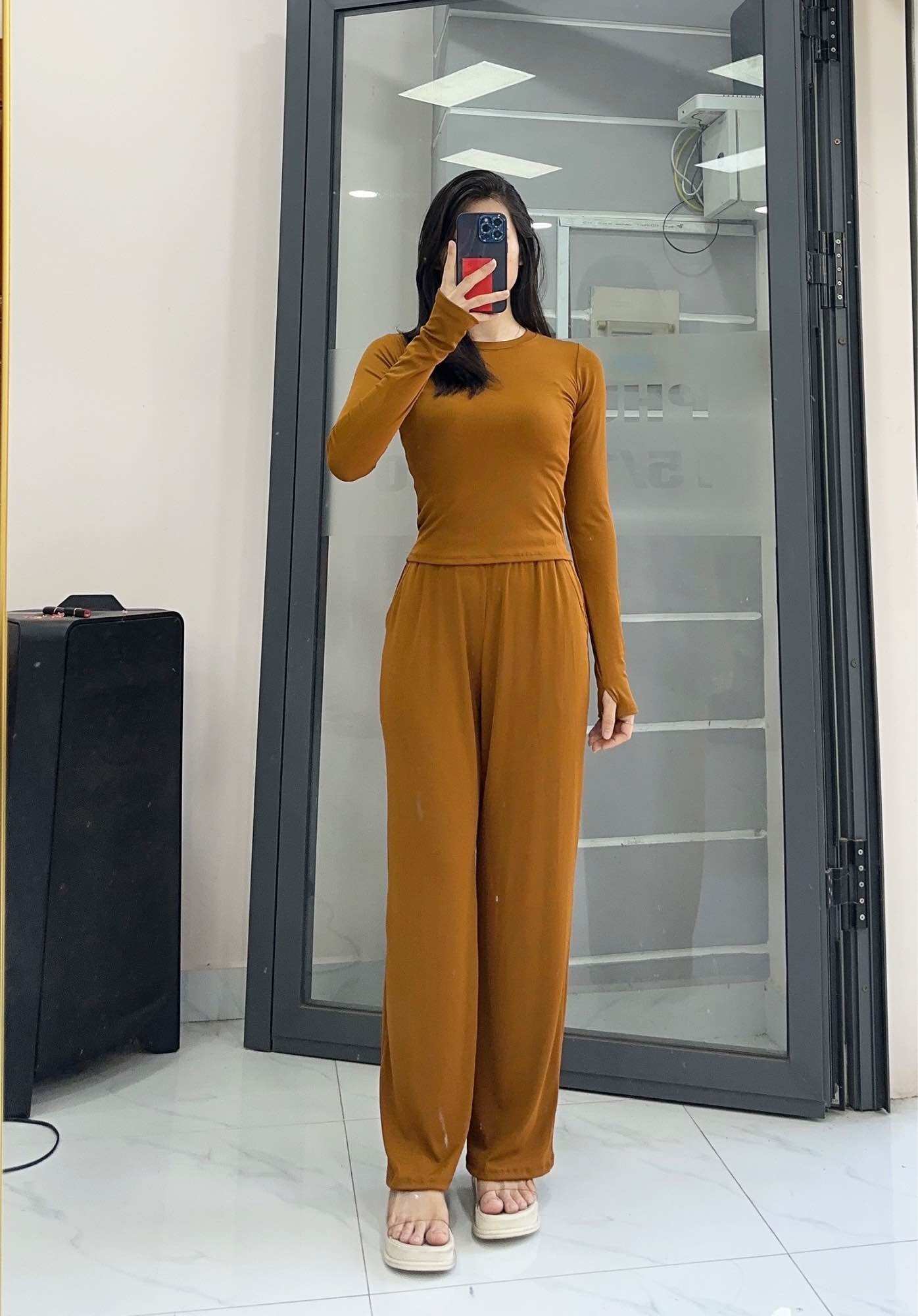 Set Bộ Ủ Kem Croptop thun gân tăm lạnh