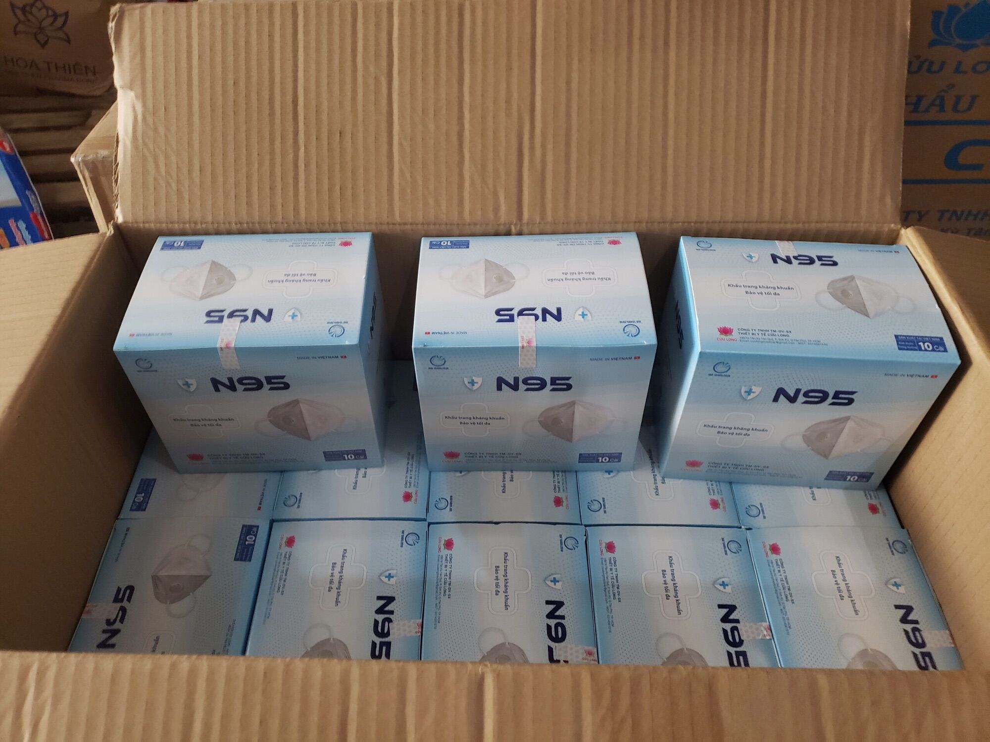 5 hộp khẩu trang ( 50 cái) N95 có van thở CỬU LONG