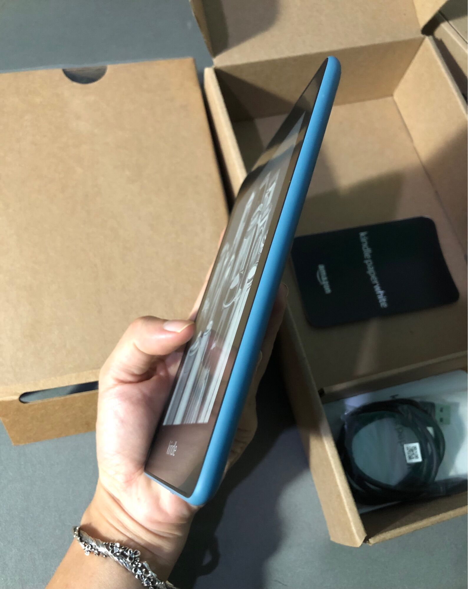 Máy đọc sách Kindle Paper white4 8GB