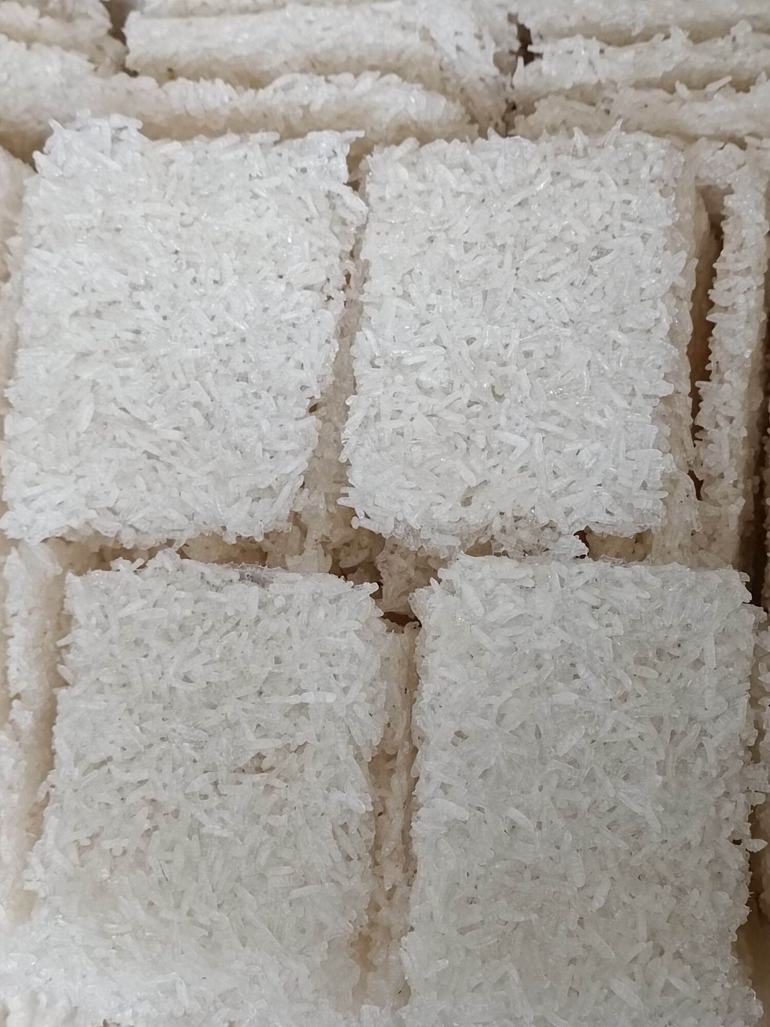 1kg 38 -40 miếng cơm nếp tươi 55k