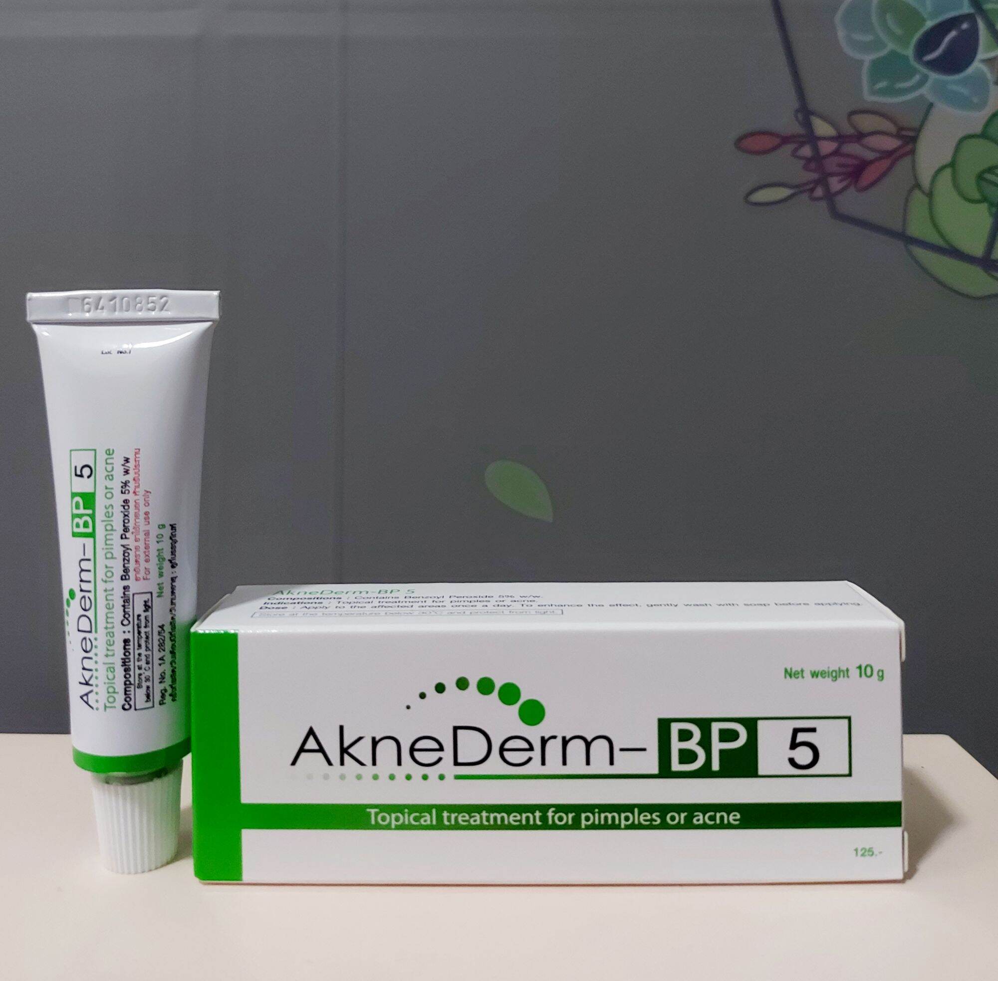 Kem chấm mụn viêm, mụn mủ AkneDerm BP5% 10g