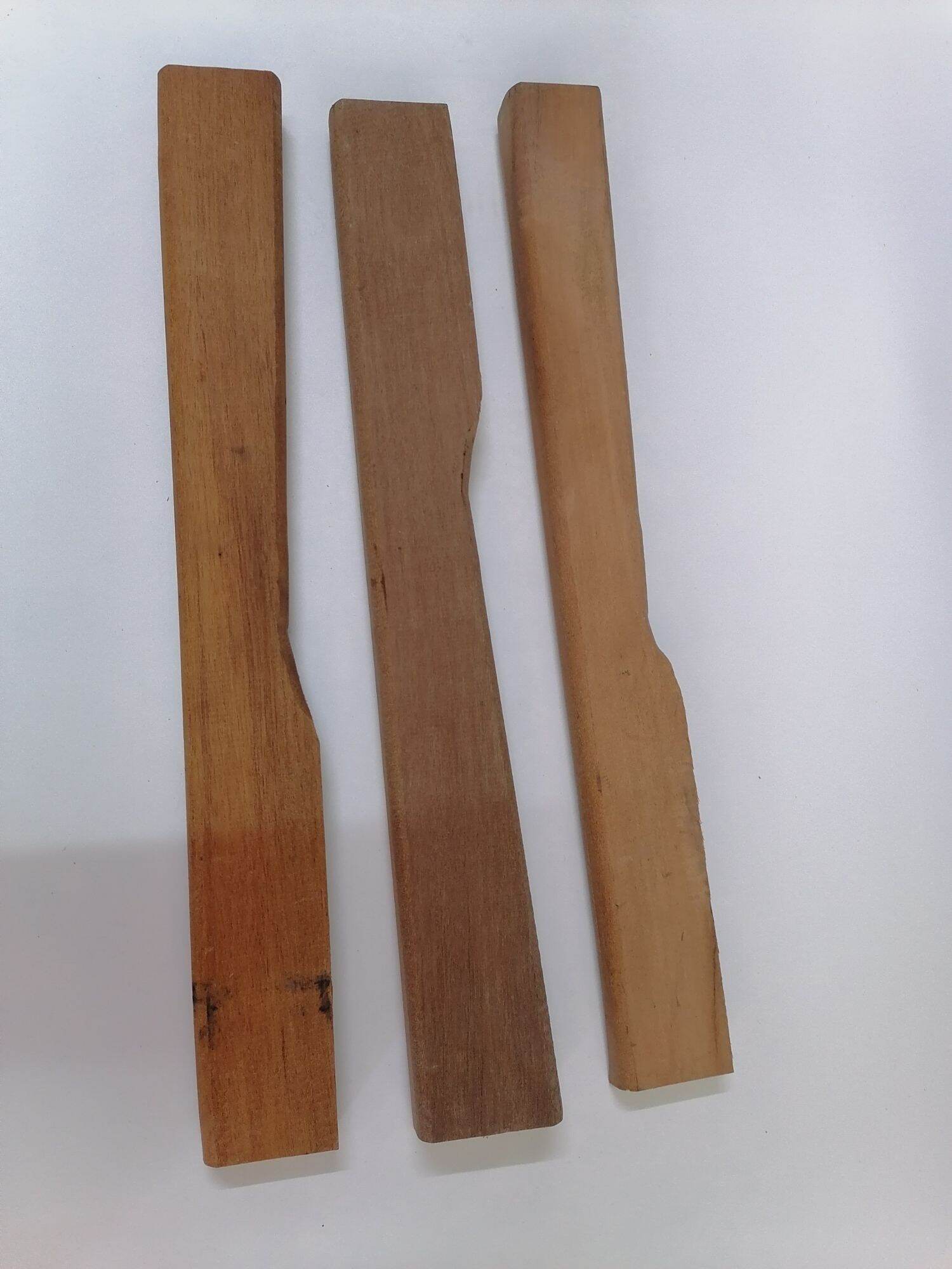 Cán Búa ( Cây gỗ mù U ).