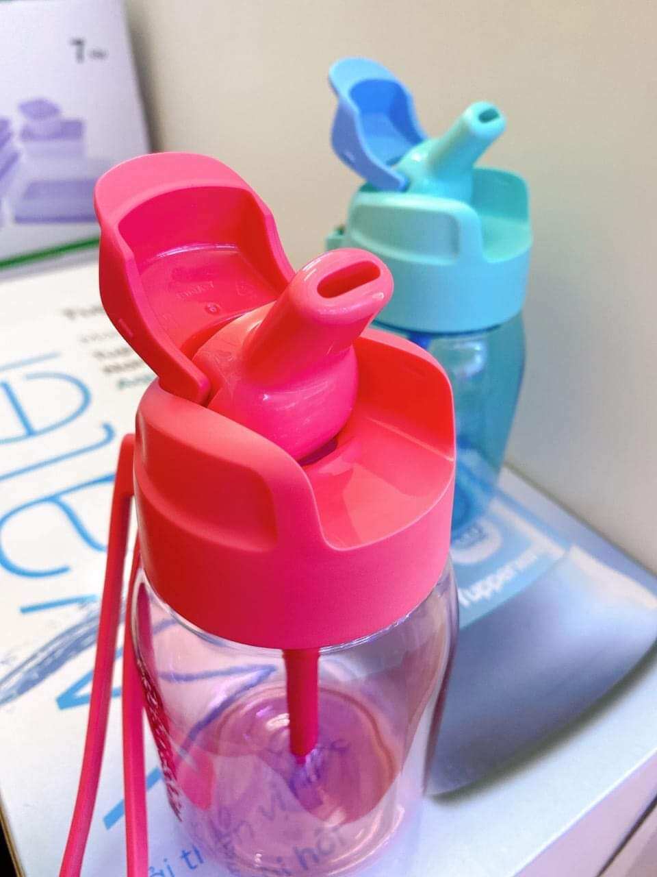 Bình Nước Cho Bé Mini Lohas With Straw 350ml Tupperware Có Ống Hút