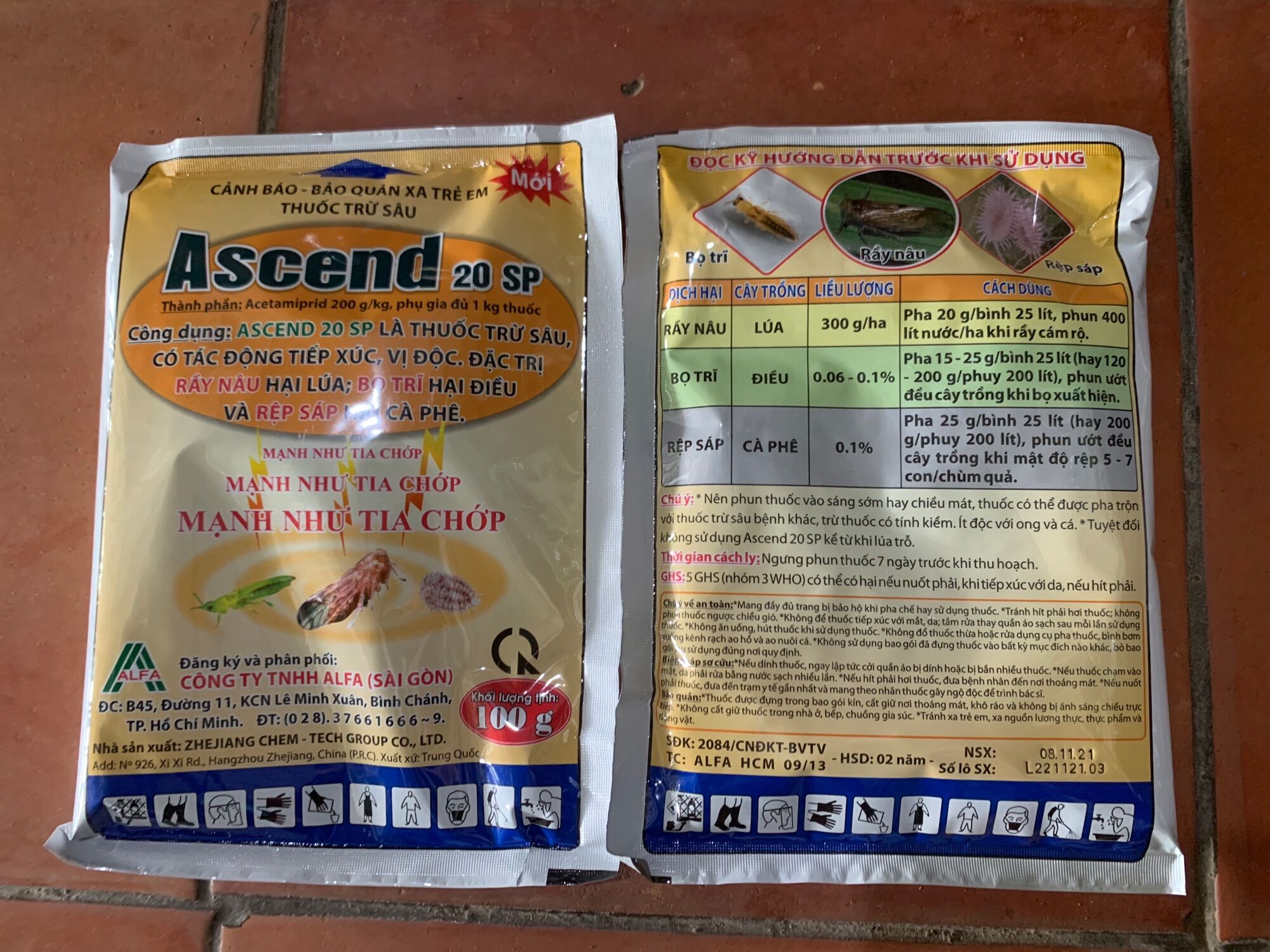 Ascend 20SP gói 100g sử dụng cho 3 bình máy. HDSD có trong hình
