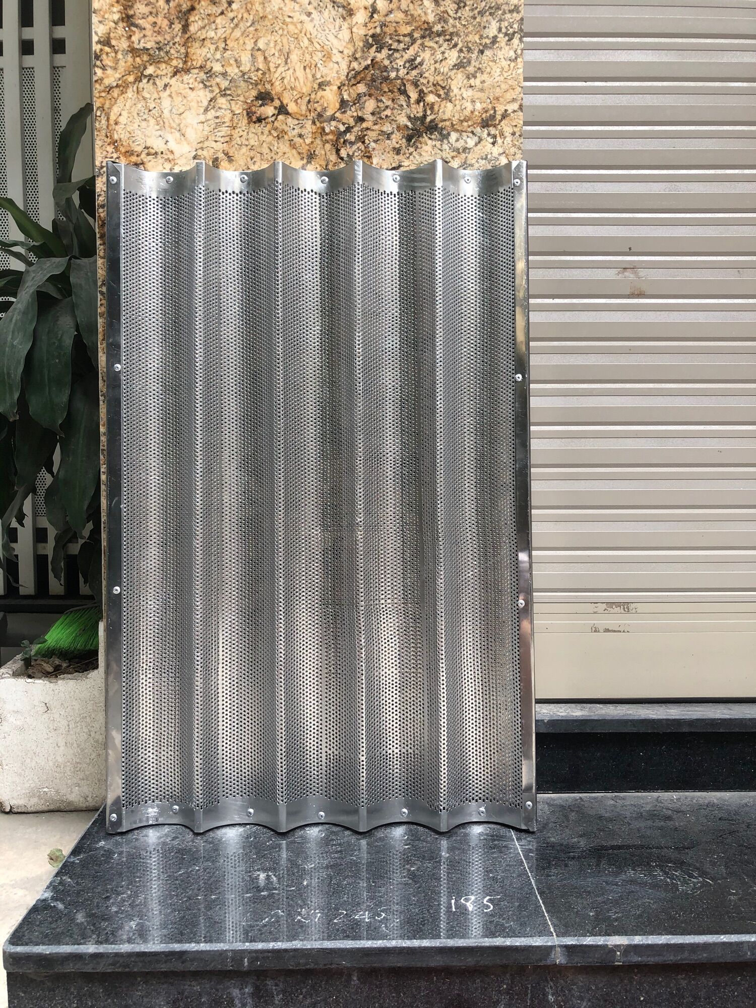 Khay nướng bánh mỳ buttget 5 sóng 46x72
