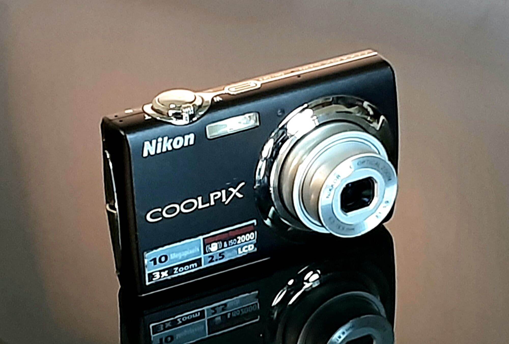 Máy ảnh kts Nikon S220 Vintage