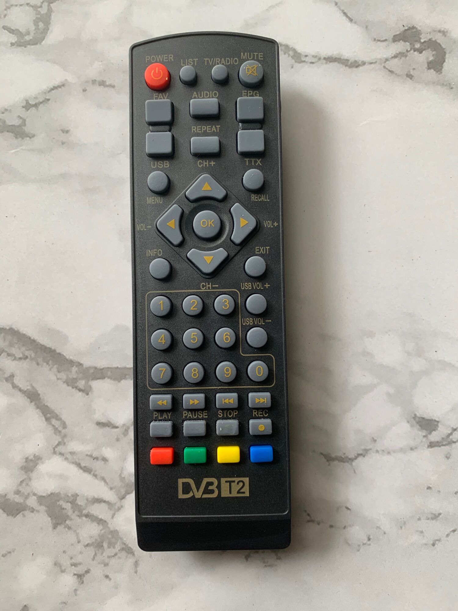 Điều khiển đầu thu kĩ thuật số DVB T2 - Hàng tốt