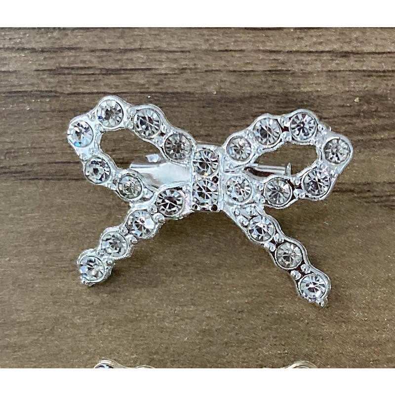 1 TAG CÀI NƠ SIZE 2.8cm có ghim cài phía sau