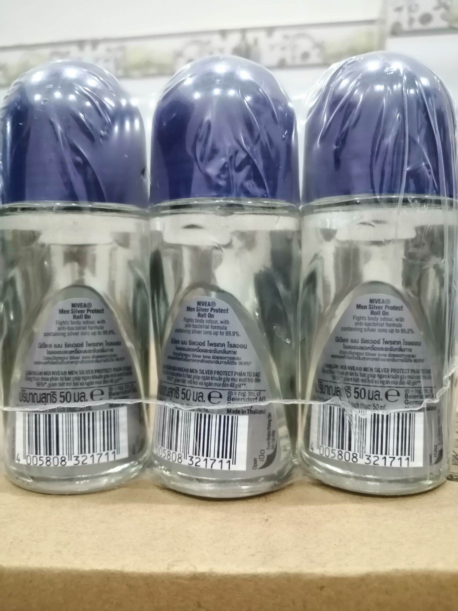 Lăn khử mùi NIVEA Men 50ml (phân tử bạc)
