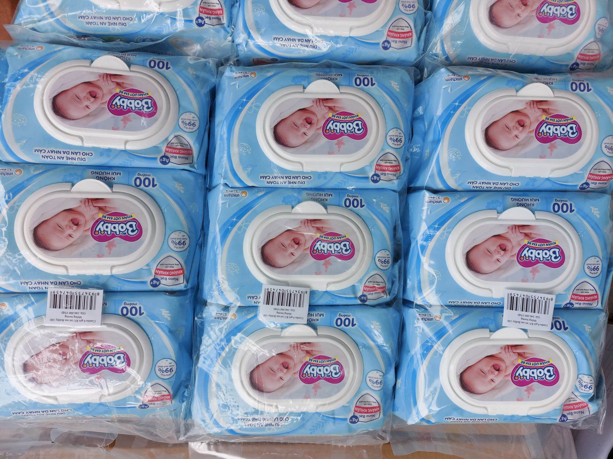 Khăn ướt xanh Bobby care 100 tờ/gói mới