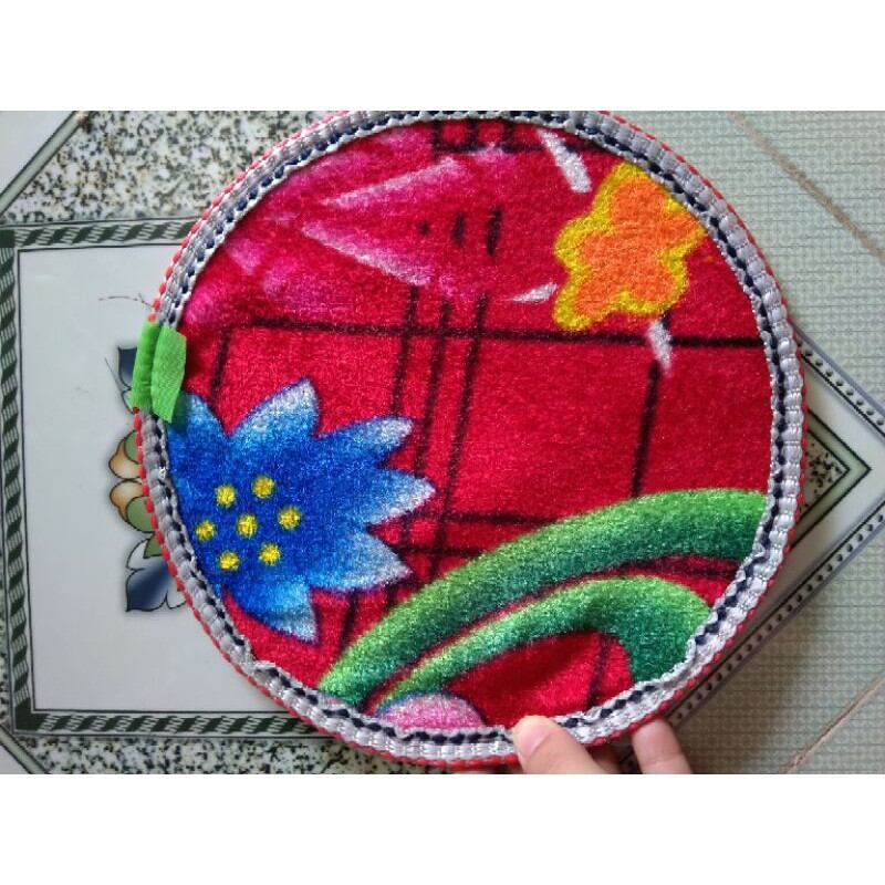 tấm thảm lót nồi hình tròn (đk 22cm)
