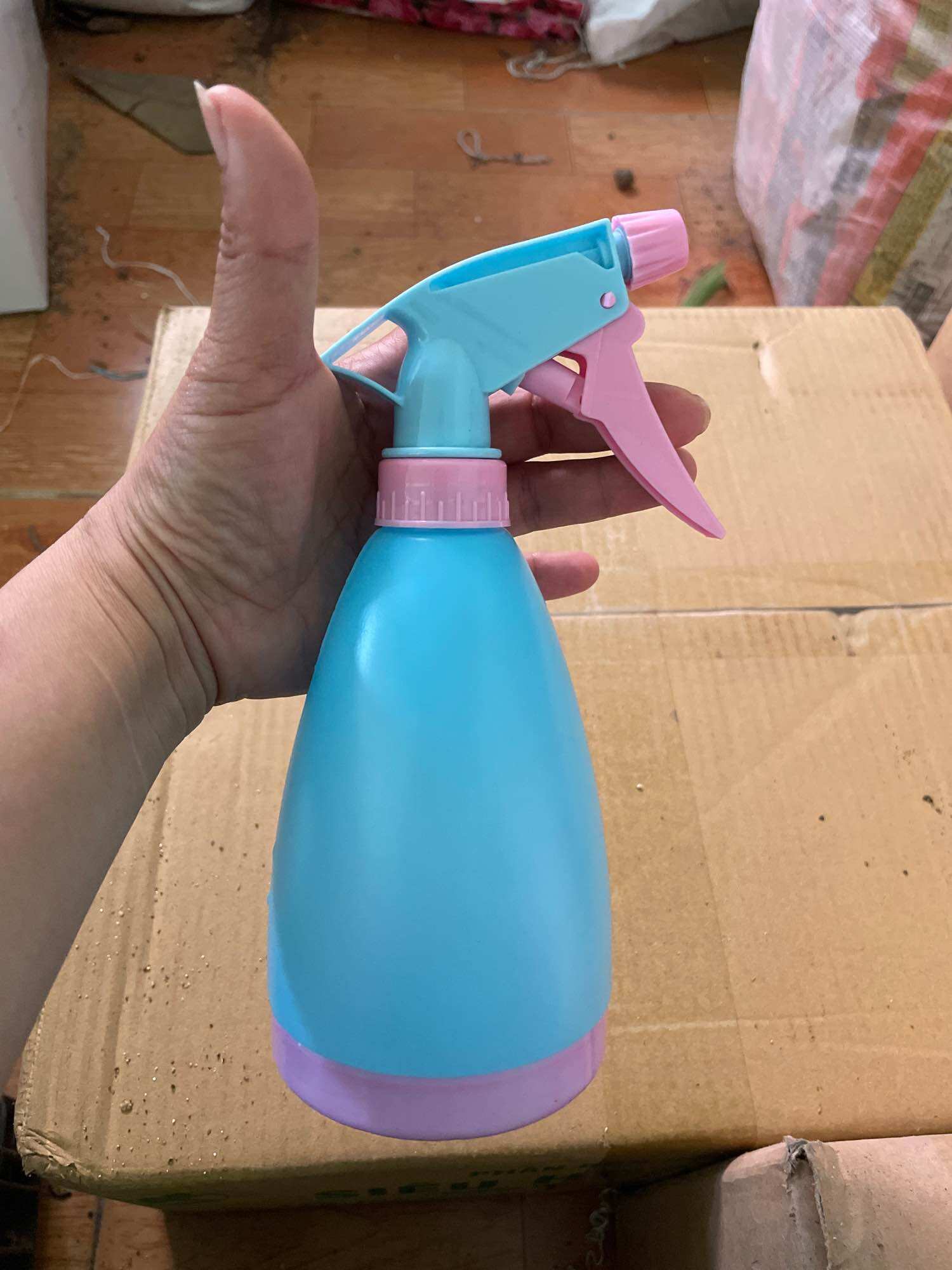 Bình Tưới Cây Phun Sương Dạng Xịt 0,5 Lít