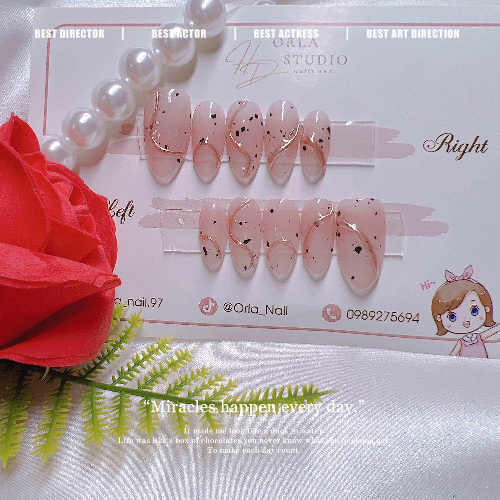 Mẫu nail nền thạch top trứng cút kết hợp tráng gương viền nổi D847