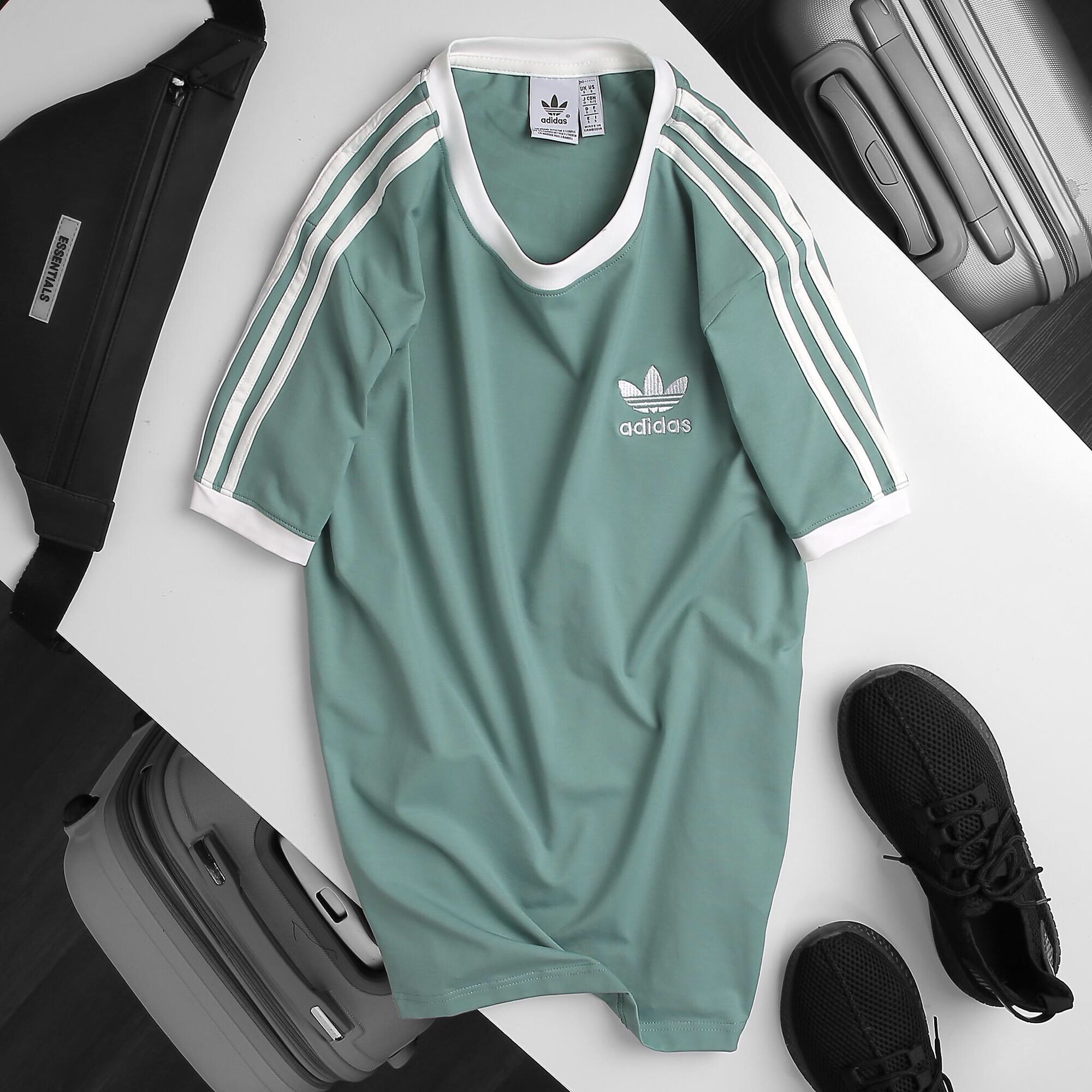Áo adidas 3 sọc