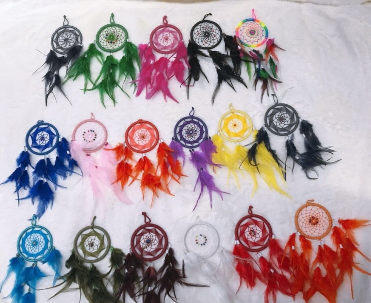 Dreamcatcher vòng đuổi giấc mơ mang lại giấc ngủ bình an cho mọi người