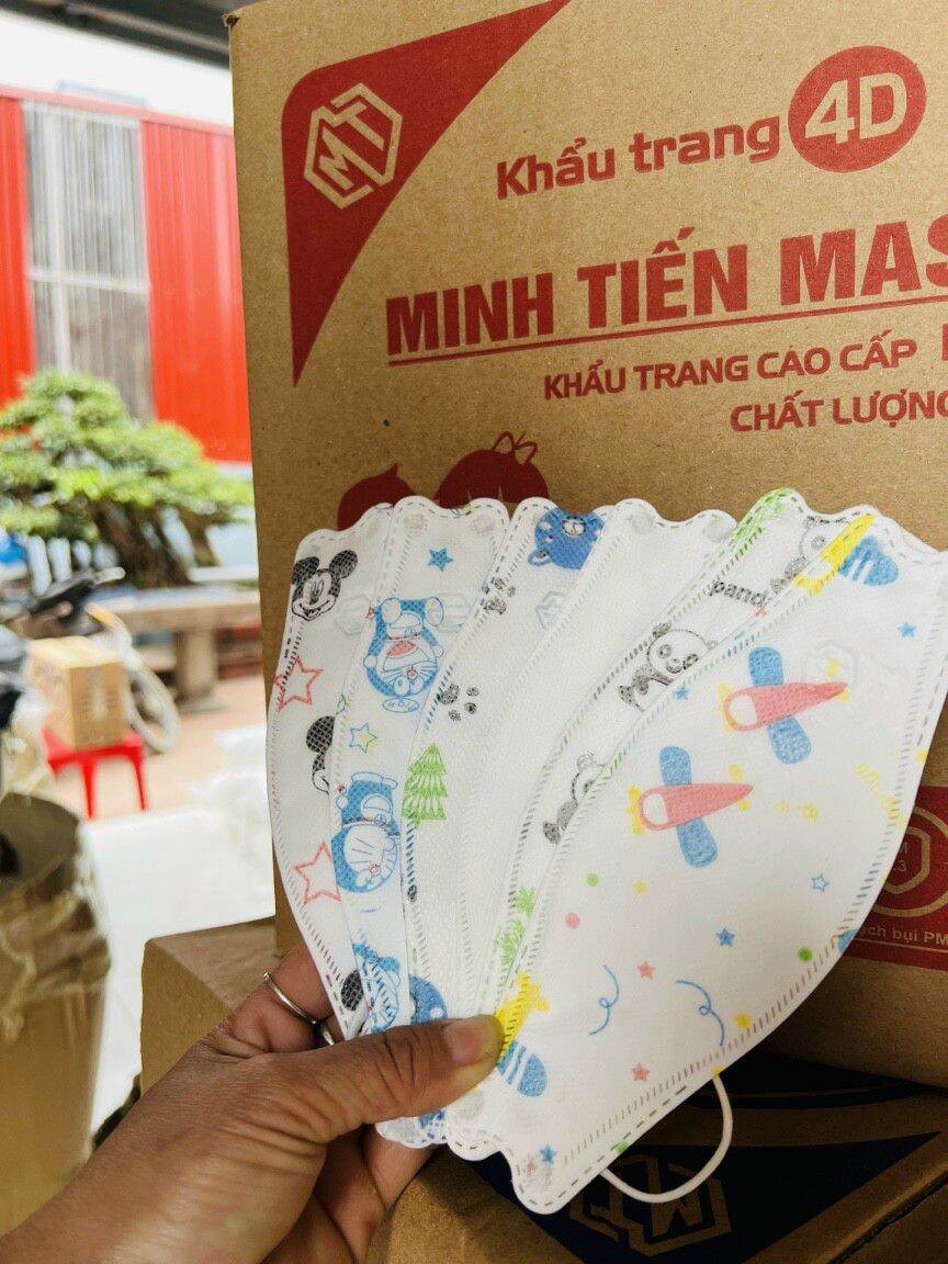Thùng 100 cái 10 bịch 1 bịch 10 cái khẩu trang bé 6-10 tuổi đủ màu