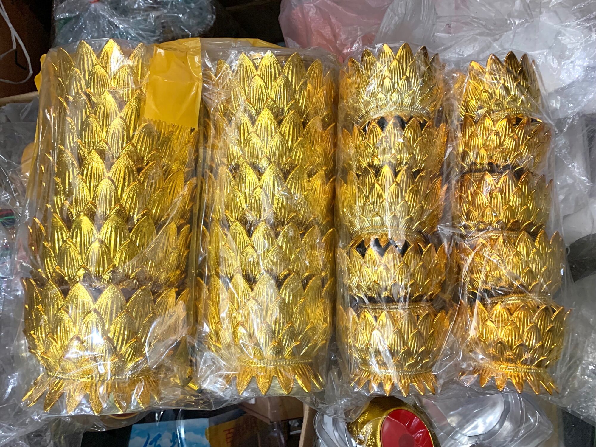 Lotus-Shaped Gold Bar