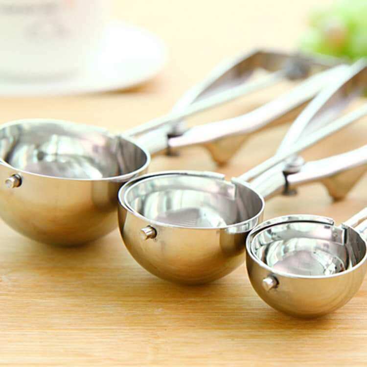MUỖNG MÚC KEM INOX