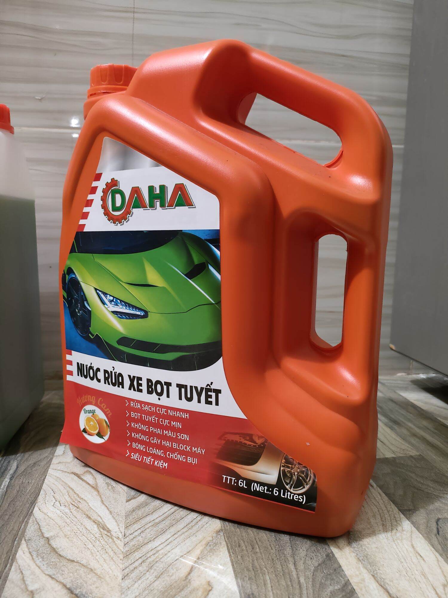 Nước rửa xe bọt tuyết can 6l