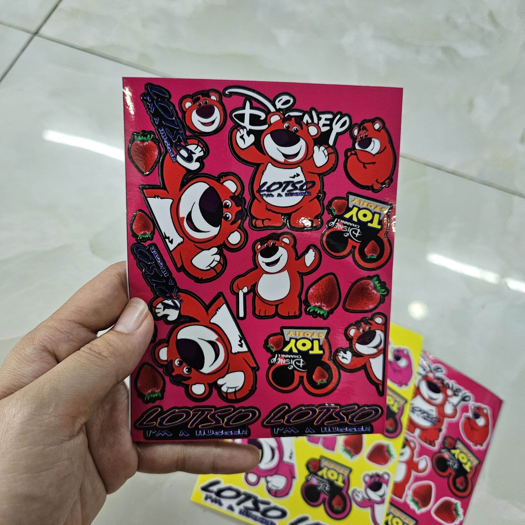 Combo tem logo sticker gấu dâu lotso mini dễ thương