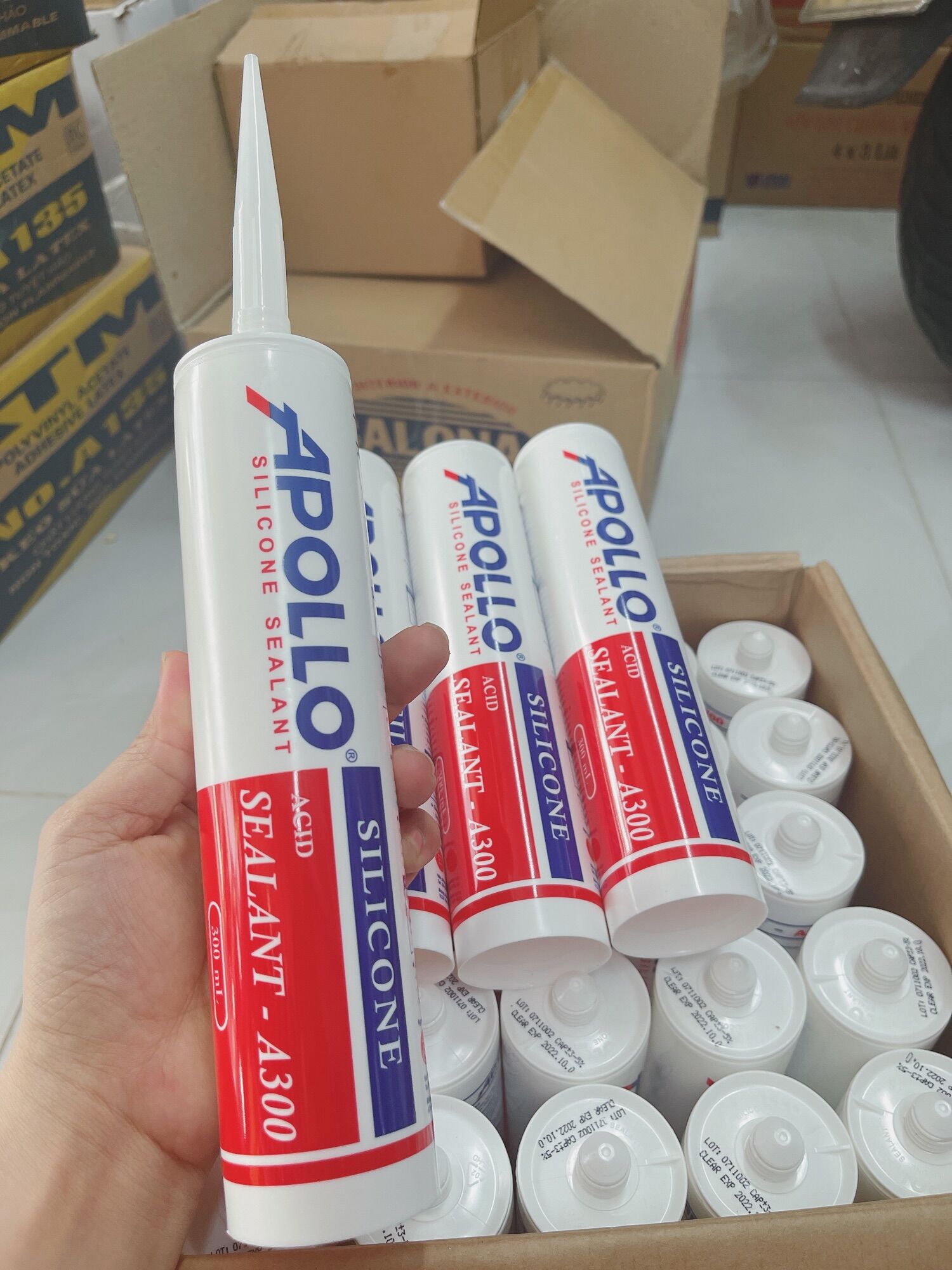Keo silicon APOLO A300( hàng chính hãng tiện lợi dễ sử dụng