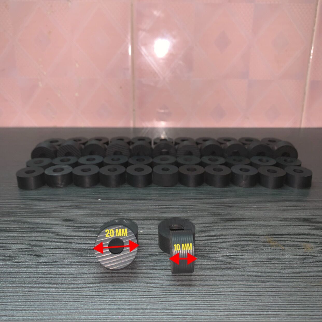 10 long đền cao su phi 20 dày 10 lỗ 10