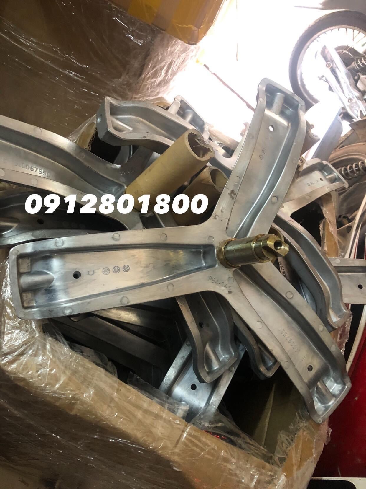 Trục càng ba máy giặt electrolux 9kg ewf 9025 bqsa