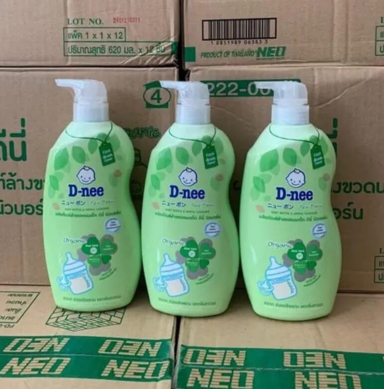 Nước rửa bình sữa dnee Thái Lan chai 620ml
