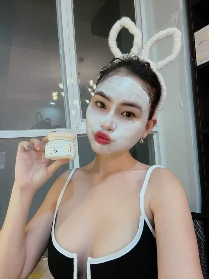 MẶT NẠ BƠ cấy trắng da