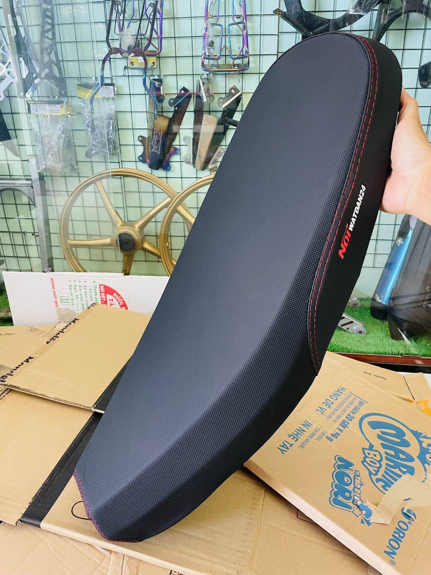 Yên Sirius 50-110 form cao, mẫu da xương cá. lắp như zin