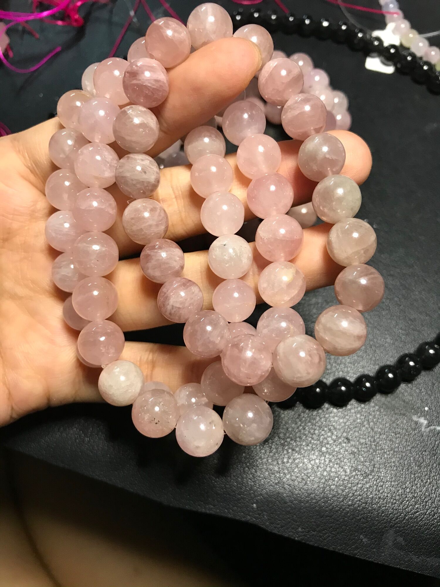 Vòng tay hạt đá thạch anh Hồng Rose Quartz