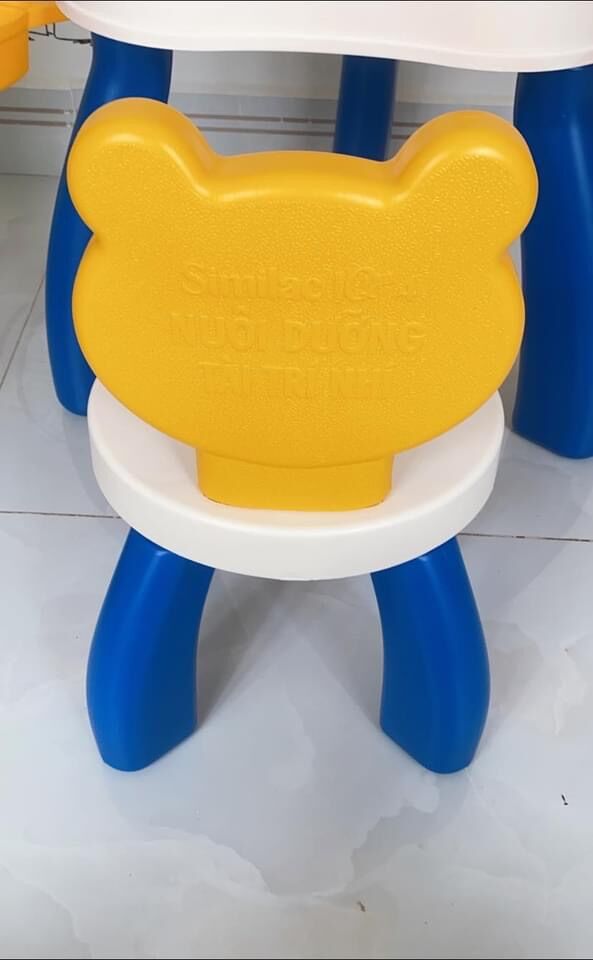 Bộ bàn ghế lego cho bé (HKM Abbott)