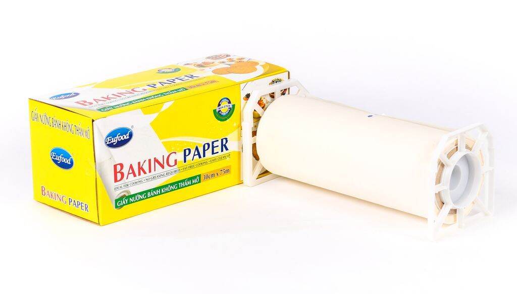 Giấy nướng bánh Eufood Baking Paper 30cmx75m - Nhập khẩu Na Uy